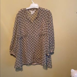 Studio M women’s small silk button up patterned